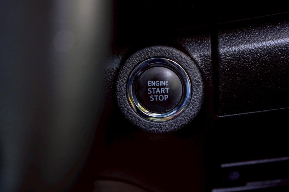 รหัสรถ CBL3595 TOYOTA FORTUNER 2.4 V AT 2017 18