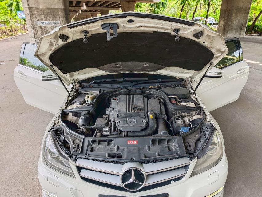 Mercedes-Benz C180 W204 Coupe AT ปี 2011 รถสวยไมล์น้อย 96,xxx  11
