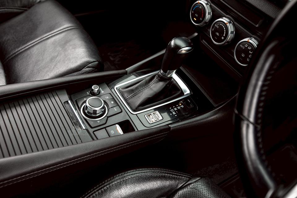 Mazda3 Skyactiv 2.0S MNC ปี 2018 สีเงิน มือเดียวป้ายแดง 17