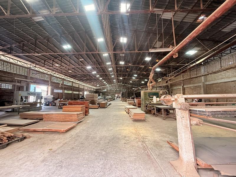 #ให้เช่าโกดังตำบลลาดสวาย อำเภอลำลูกกา มีใบอนุญาต รง.4 เคยเป็นโรงงานเฟอร์นิเจอร์ ขนาดตัวโรงงาน 2,000 ตารางเมตร 1