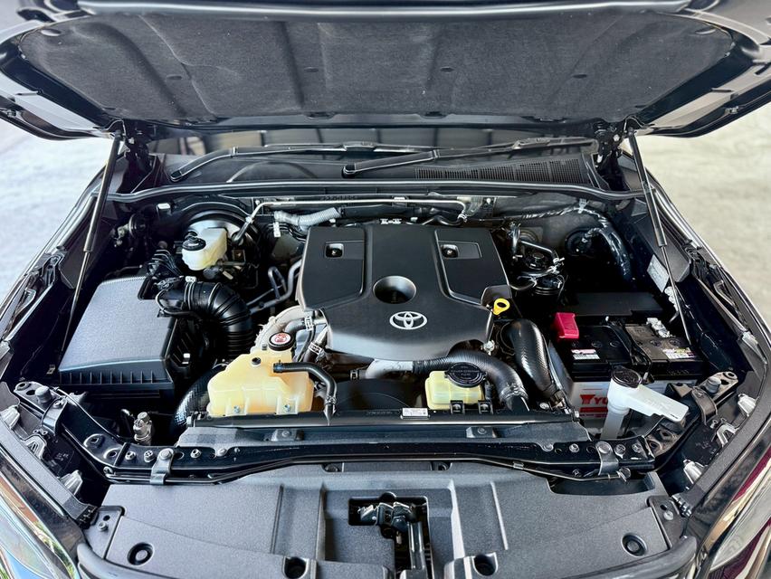 TOYOTA FORTUNER 2.4 LEGENDER 2022  18