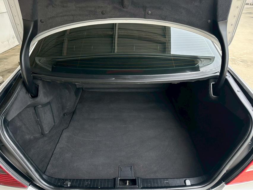 Mercedes-Benz E220 2.2L CDI Classic (W211) รถสภาพสวยพร้อมใช้งาน 18