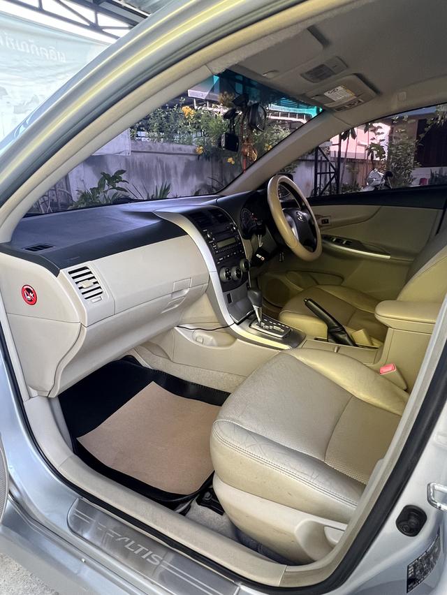 Toyota Altis 1.6 G 2013 6