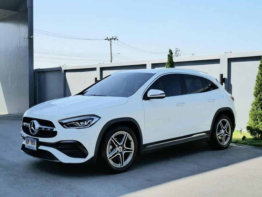 2022 Benz GLA200 AMG