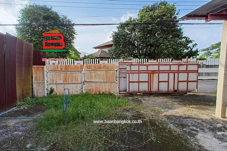 ที่ดินพร้อมบ้าน ซอยวิภาวดี 60 เนื้อที่ 54 ตรว. ถนนวิภาวดีรังสิต แขวงตลาดบางเขน เขตบางเขน กรุงเทพฯ 9