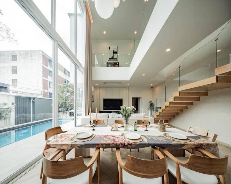 ให้เช่า บ้านใหม่สไตล์มินิมอล ลาดพร้าว 64 แยก 12 ใกล้ MRT โชคชัย 4 เหมาะกับครอบครัวใหญ่ 100 ตร.ว  3 นอน +ห้องเก็บของในโรง 5