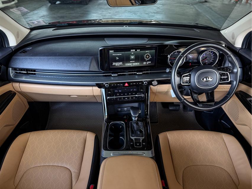 รหัสรถ WRT3788 2021 KIA GRAND CARNIVAL 2.2 EX โฉม ปี21-ปัจจุบัน สีดำ เครื่องดีเซล 6