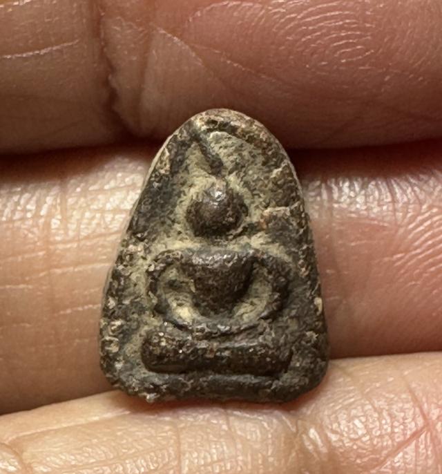 พระพิจิตร เม็ดข้าวเม่า