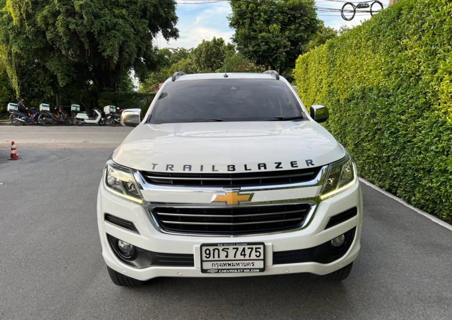 ขายถูก CHEVROLET TRAILBLAZER ปี 2019 สีขาวสภาพนางฟ้า 4