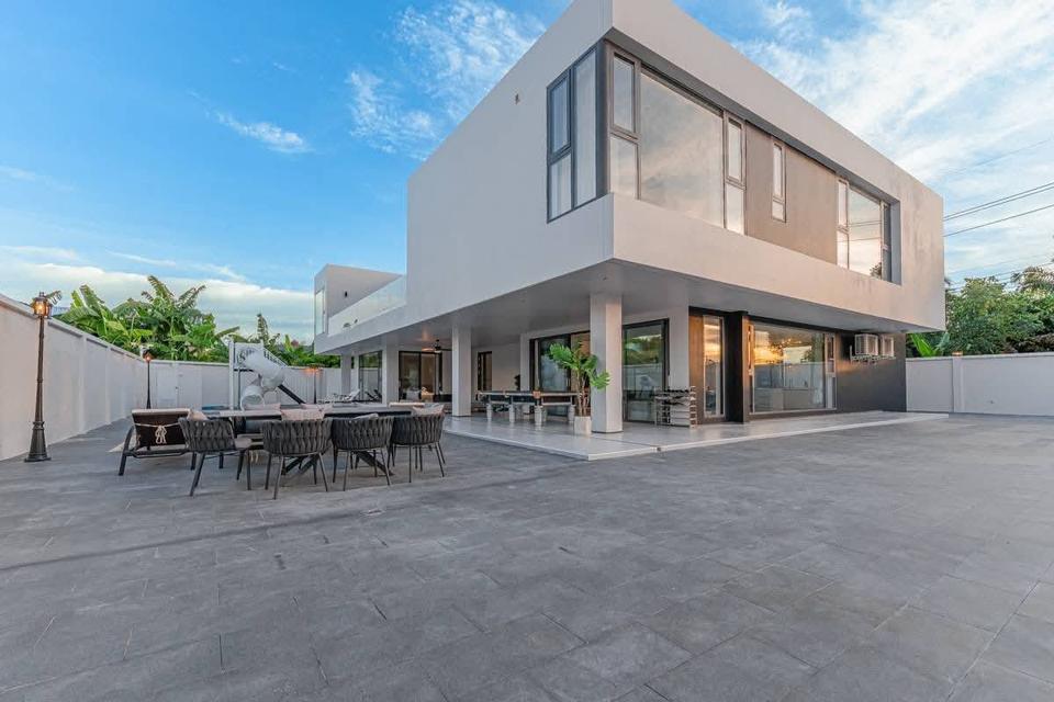 For rent super luxury pool villa Pattaya 420,000/month 2