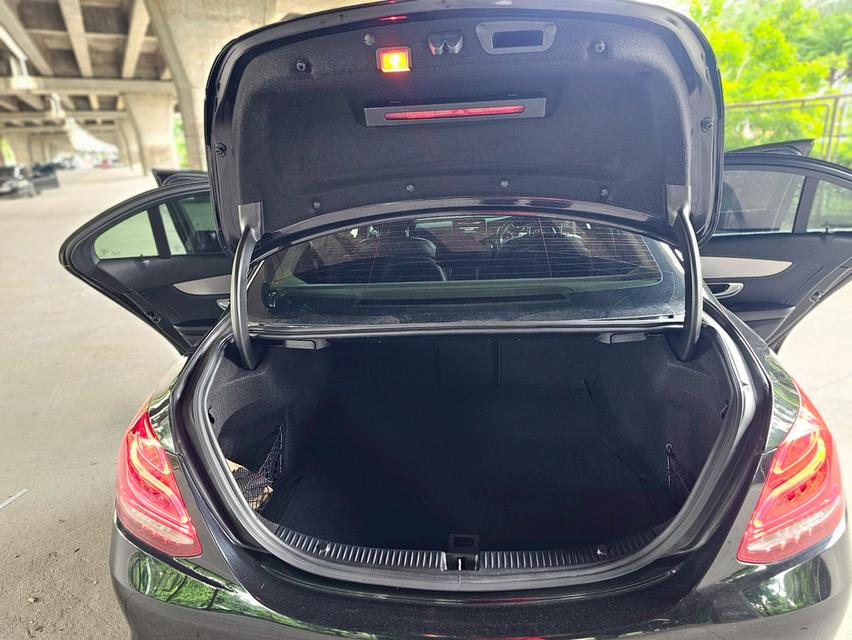 Benz C200 W205 Year 2015 13