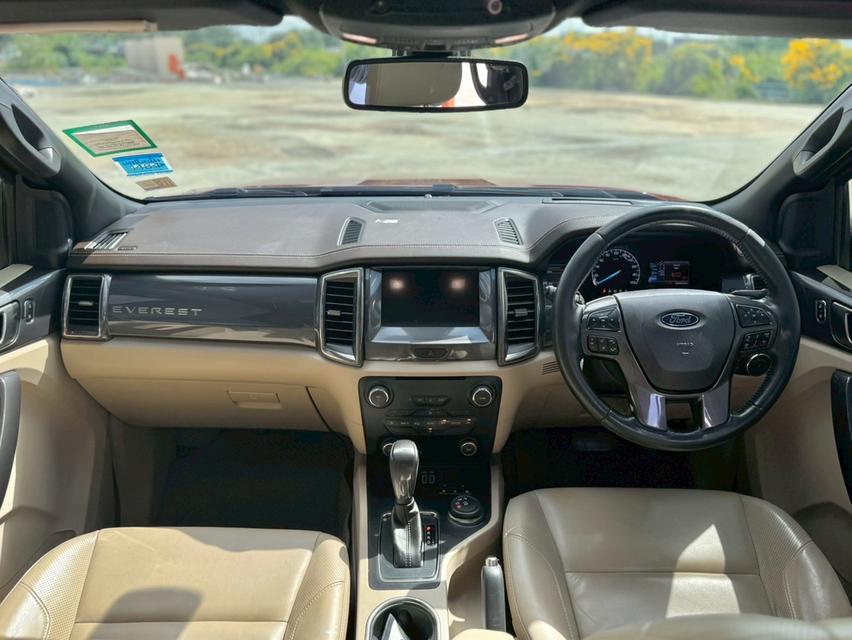 FORD EVEREST Wagon 4dr Titanium+ 7st Auto 6sp 4WD 3.2DCT (Navi)Y17สีแดง เกียร์ออโต้  17