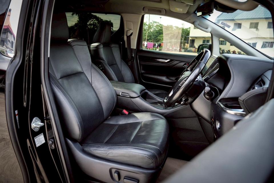 ขาย Toyota Vellfire 2.5ZG ปี20 13