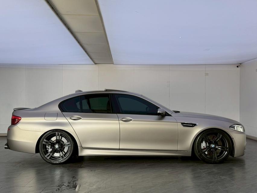 BMW M5 F10 LCI V8 💰 ราคาพิเศษเพียง 1,590,000 บาท เท่านั้น! 🔥 รูปย่อยที่ 2