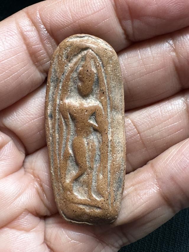 องค์ละ1850🙏พระกำแพงเปิดโลกยืนตอ เนื้อผ่านดำเขียว🙏พระกำแพงลีลาเม็ดขนุน รูปที่ 12