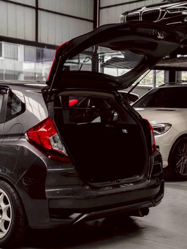 รหัสรถ 67GG3347 Honda Jazz GK ปี15แท้ เกียร์ออโต้  7