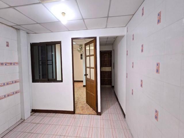 ให้เช่าบ้านเดี่ยว 2 ชั้น 50 ตรว. 6 ห้องนอน หมู่บ้านเสนานิเวศน์ 1 ประเสริญมนูกิจ 18 ใกล้ถนนเกษตรนวมินทร์ ใกล้ ม.เกษตร 6