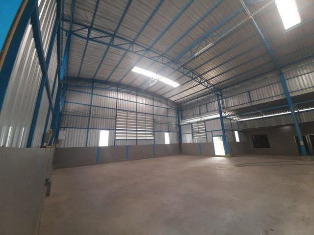 ให้เช่าโกดังคลังสินค้า พร้อมออฟฟิศ 440 ตร.ม. ถนนคุ้มเกล้า–ลาดกระบัง  ใกล้สุวรรณภูมิ ลานจอดรถด้านหน้าพื้นที่น้ำไม่ท่วม 4