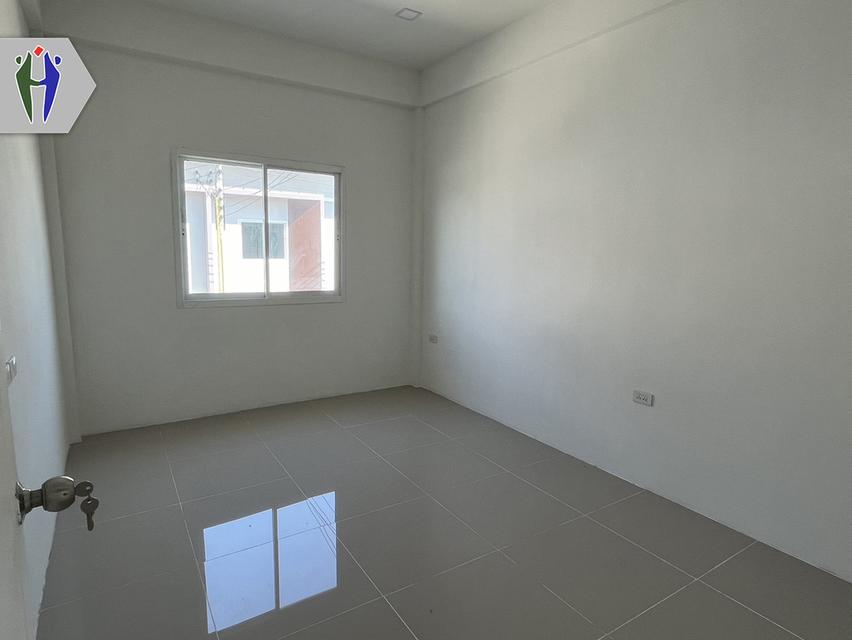 บ้านทาวน์เฮาส์สองชั้น ให้เช่า เขาน้อย-เนินพลับหวาน หลังมุม 6