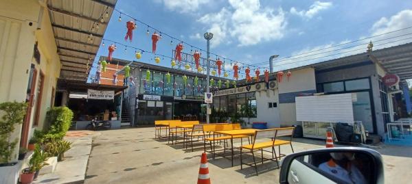 ให้เช่าที่ดิน 13 ไร่ 3 งาน เหมาะกับการทำธุระกินหลายอย่าง เช่น ร้านอาหาร ห้องพักรายวัน ที่จอดรถ คลังสินค้า ตลาดสด คอมมูลิตี้มอลล์ คาร์แค