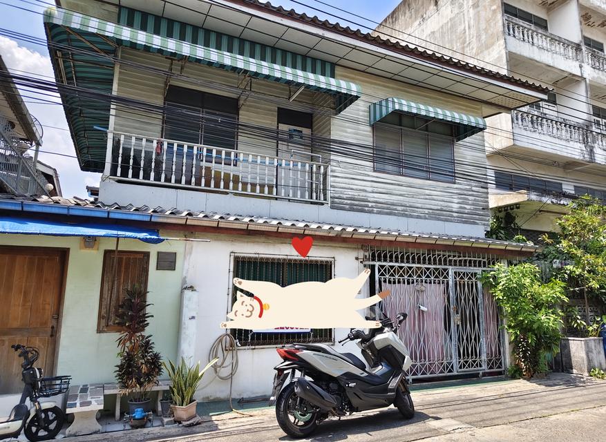 ขายบ้านเดี่ยวมือ2บ้านไม้สักด้านบนด้านล่างเป็นปูน 4