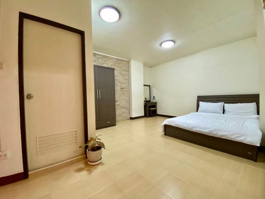 ที่ดินพร้อม อพาร์ทเม้นท์ 7 ชั้น 10