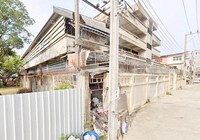 ให้เช่า โกดัง พื้นที่ 1ไร่ 1800ตร.ม. MRTภาษีเจริญ 2.4 กม.บางแวก-จรัญฯ ม.สยาม 2.4 กม. บางแวก59-65 6