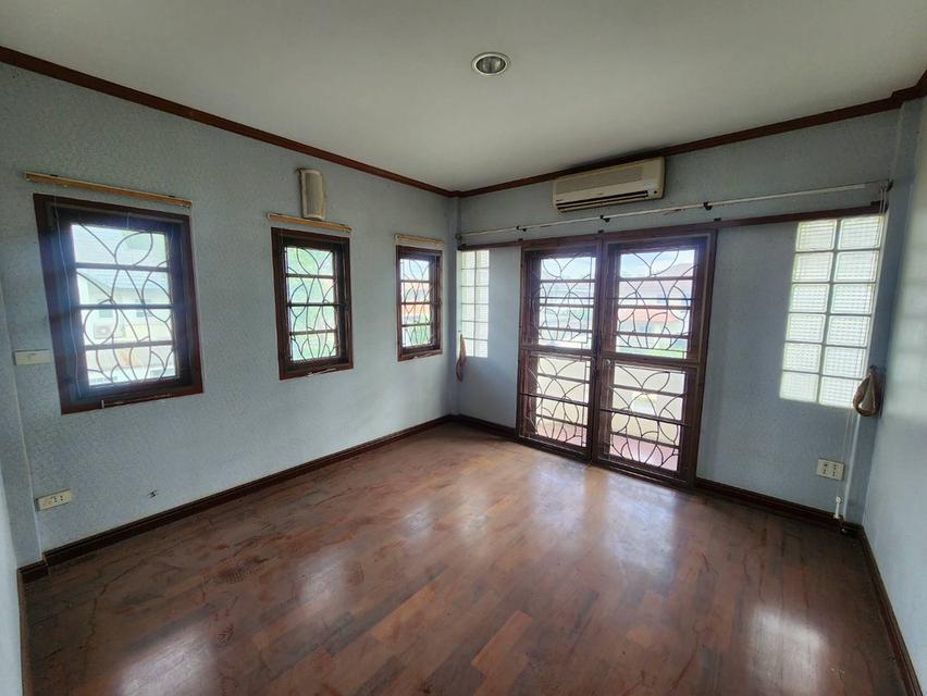 ขาย หมู่บ้านเมืองเอกโครงการ2 เนื่อที่ 165 ตร.ว ซอยพหลโยธิน87 5