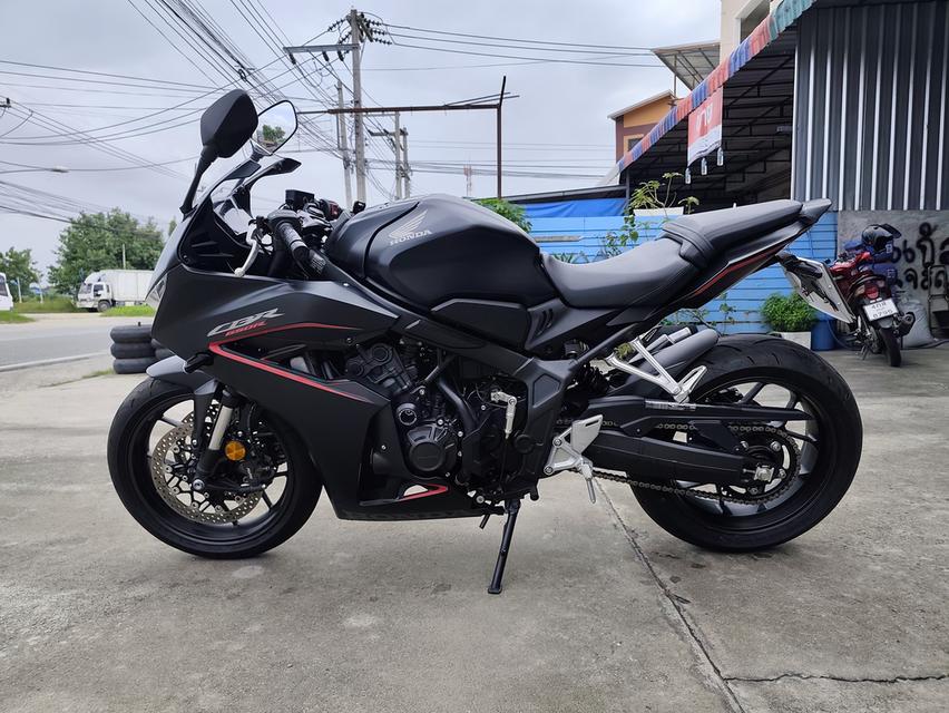 Honda CBR 650R ตัวใหม่ไมล์แค่พันกว่า