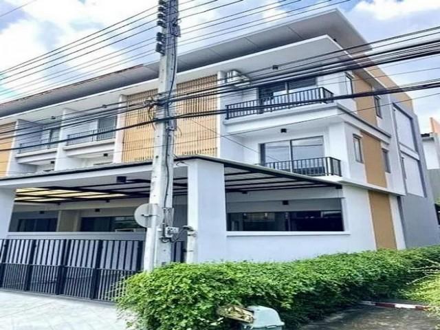 PB5396 ขายทาวน์โฮม 3 ชั้น โครงการ อีโคสเปซ เกษตร-นวมินทร์ หน้าบ้านหันทางตะวันออกเฉียงใต้ 7