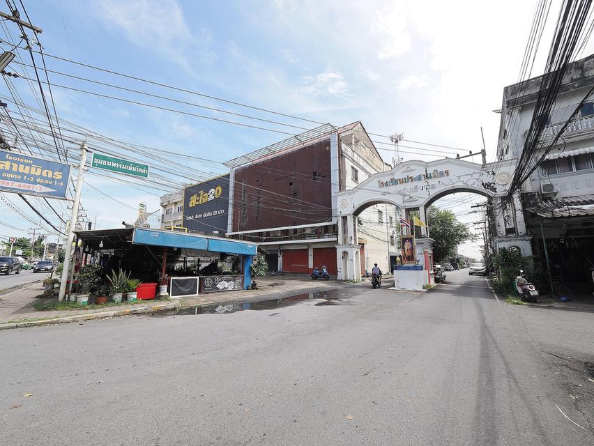 ขายทาวน์เฮ้าส์ 2 ชั้น ม.พรร่มเย็นวิลล่า ขนาด 20 ตร.ว. 3นอน 2น้ำ [ลำลูกกา11-เสมาฟ้าคราม] ขาย 1.38 ล้าน 20