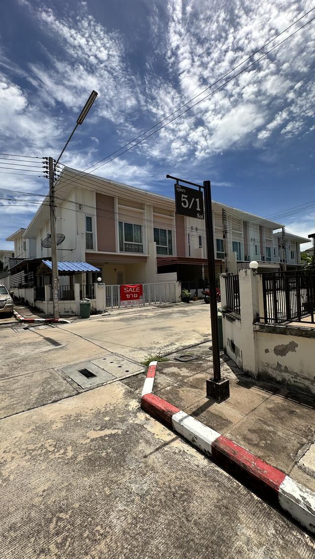 ทาวน์เฮ้าส์บุษบา เขาดิน-สวนเสือ 3ห้องนอน 3ห้องน้ำ 2จอดรถ 2.2ล 20