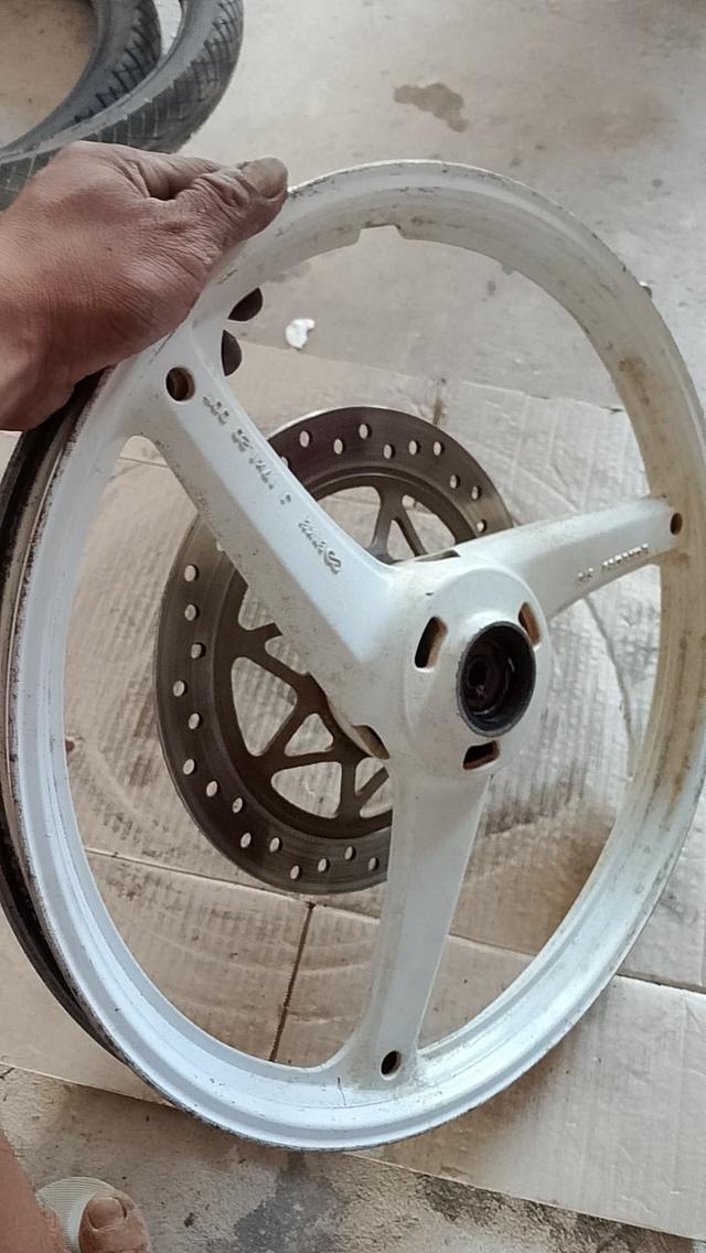 ล้อแม็ก3ก้านมอเตอร์ไซค์ รูปที่ 2