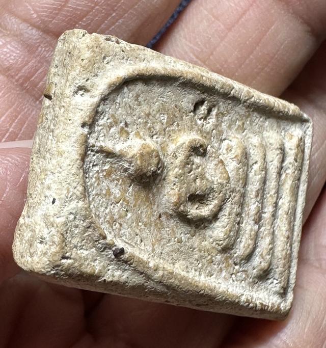 พระสมเด็จพิมพ์สังฆาฏิ เนื้อก้นครกเก่าๆ 7