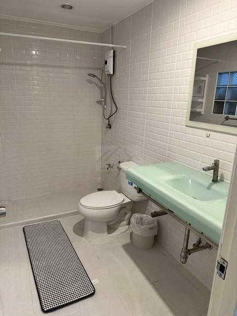 ให้เช่า บ้านชั้นเดียว หมู่บ้านสัมมากร รามคำแหง112 ซอยเมน บ้านรีโนเวทใหม่ การเดินทางสะดวก ของกินสะดวก มีร้านอาหาร ร้านค้ามากมายในหมู่บ้าน 9