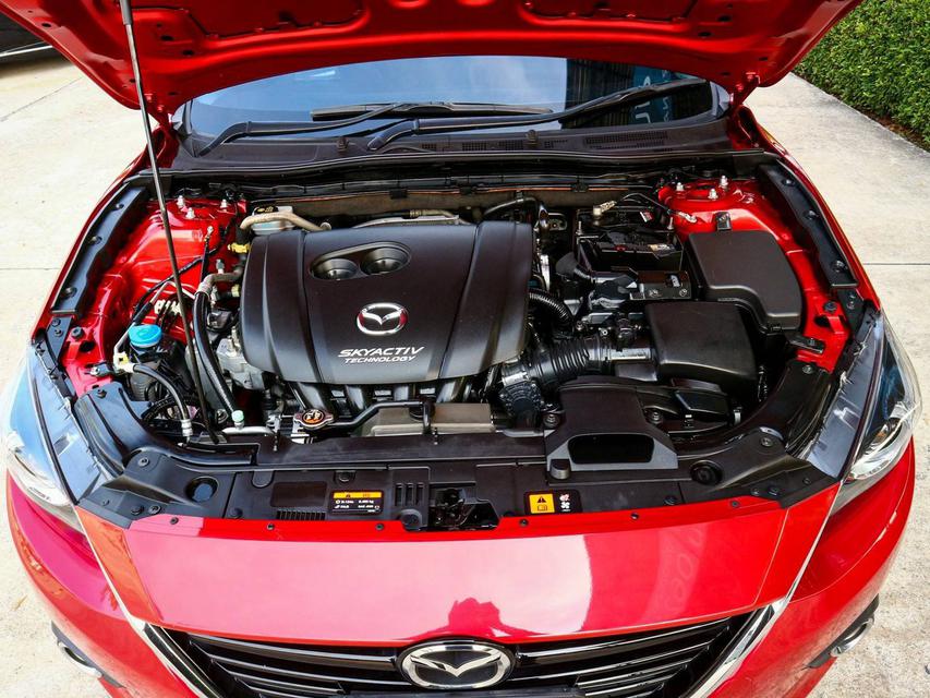Mazda3 2.0 S Sport Hatchback AT ปี 2014 สีแดง 6