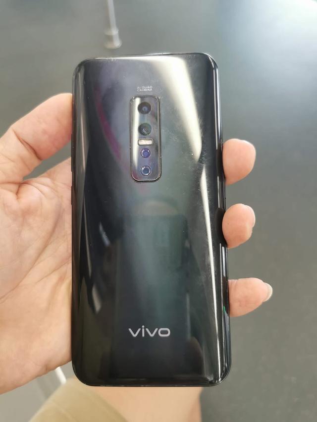 ปล่อยโทรศัพท์สุดฮิต Vivo V17  2