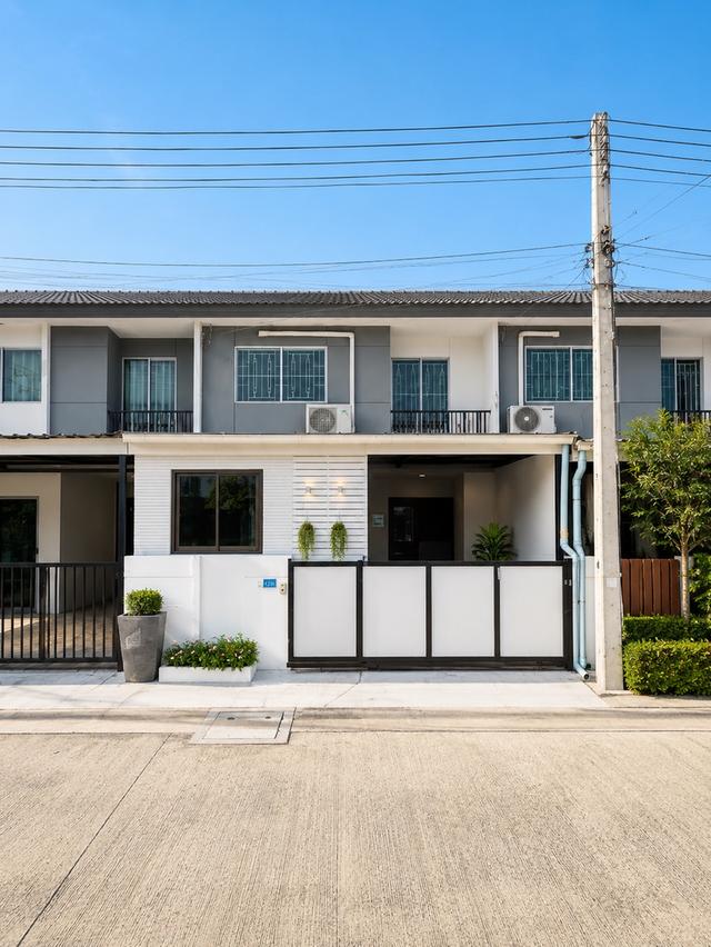 ✨🏡 ทาวน์โฮม 2 ชั้น หลังกลาง หมู่บ้านพฤกษา 102 ไร่ขิง 42 | รีโนเวทใหม่ พร้อมอยู่ ทำเลดี ใกล้พุทธมณฑลสาย 5 ✨ 1