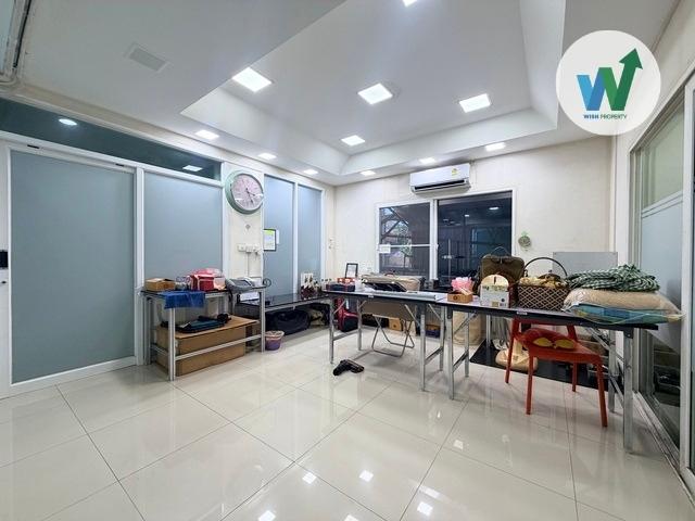 ขายบ้านเดี่ยว หมู่บ้านชลลดา สุวรรณภูมิ ลาดกระบัง 54 เนื้อที่ 67.8 ตร.ว. 2 ชั้น 6 นอน 3 น้ำ 3