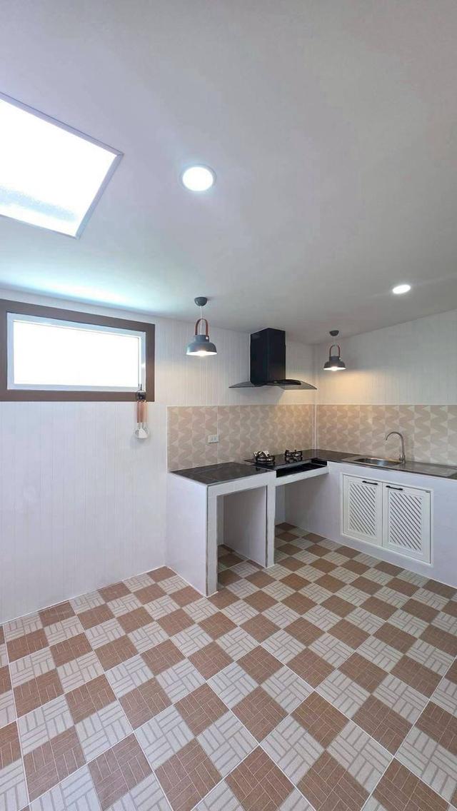 🍒หมู่บ้านอิมพีเรียลเพลส-ซอยลาดปลาดุก🍒ทาวน์เฮ้าส์ 2 ชั้น หลังตลาดJAS GREEN  ห่างจากกาญจนาภิเษกเพียง 2 กิโลเมตร ถนนเมนในโครงการกว้าง12 เมตร 9