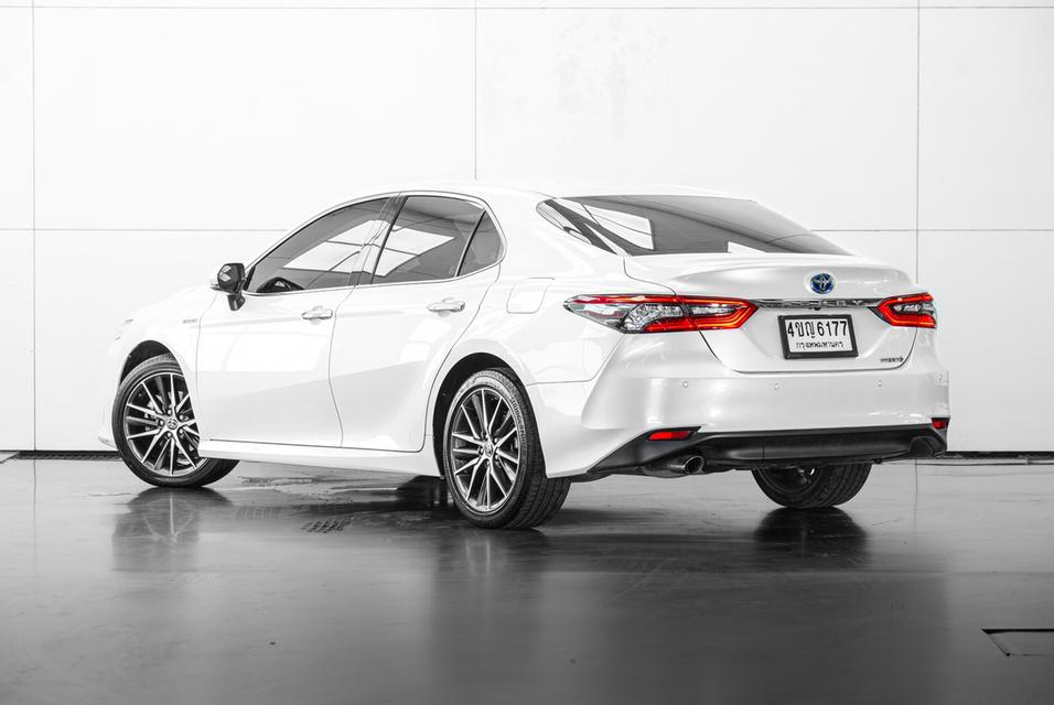 2023 TOYOTA CAMRY 2.5 HEV Premium สีขาว เลขไมล์แท้ 58590 กม.