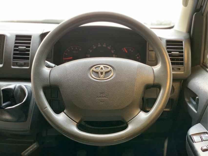รหัสรถ PJP5948 2014 TOYOTA HIACE 3.0 GL M/T 8