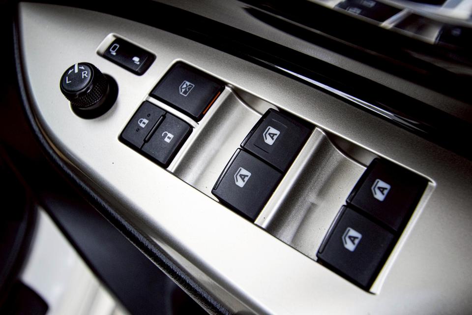 TOYOTA INNOVA 2.8 CRYSTA 2021  14