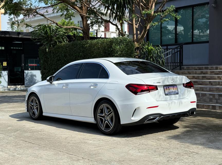  2023  BENZ A200 AMG DYNAMIC รถสภาพป้ายแดง วิ่งน้อยเพียง 24,000 กม รถเข้าศูนย์ทุกระยะ ไม่เคยมีอุบัติเหตุครับ 9