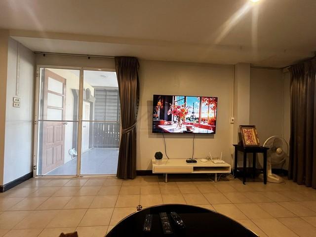 ให้เช่าทาวน์เฮ้าส์ 2 ชั้นหลังริม เนื้อที่ 50 ตร.ว. หมู่บ้านบารเมษฐ์ เฉลิมพระเกียรติ 62 เฟอร์พร้อมอยู่ จอดรถได้ 4-5 คัน 5