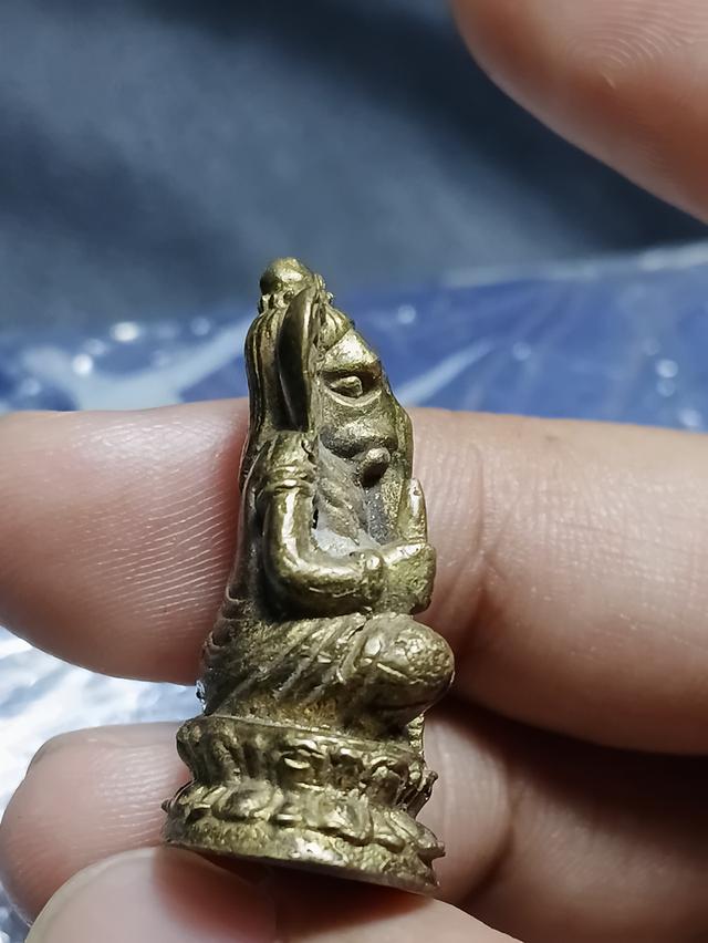 พิฆเนศ หล่อ ไม่ทราบที่ 4