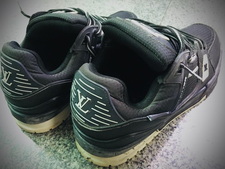 รองเท้าผ้าใบ LV trainer รูปที่ 3