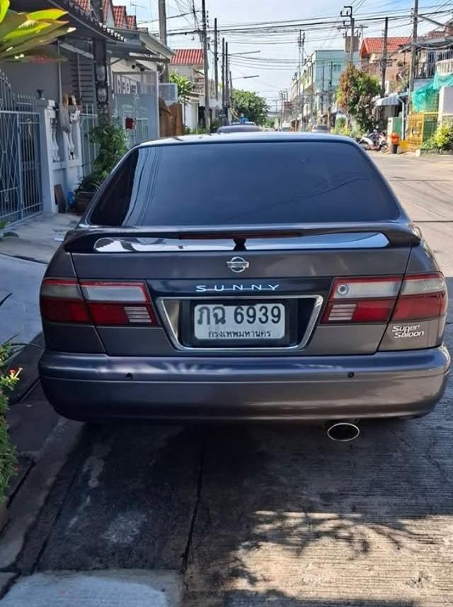 Nissan Sunny 1999 3