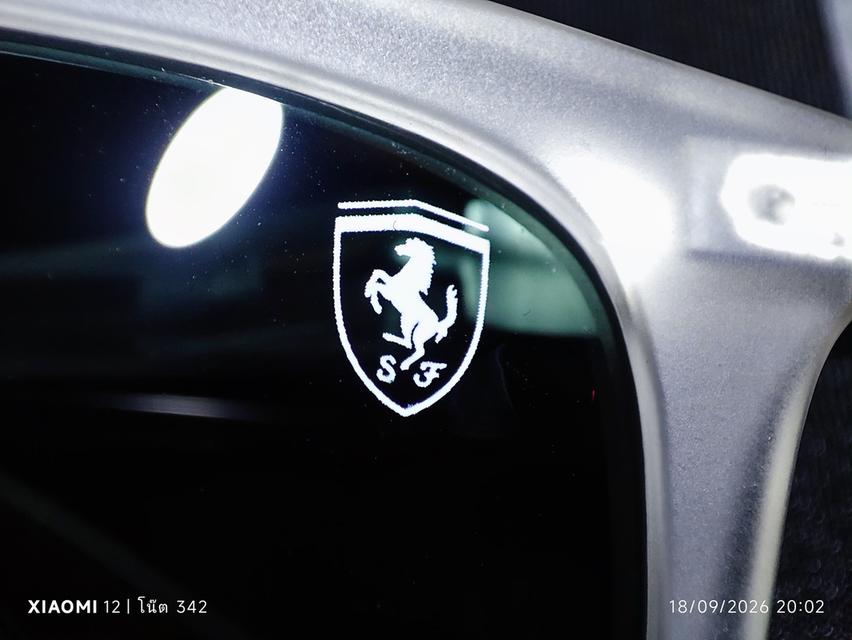 แว่นกันแดด RayBan RB4433M Scuderia Ferrari Collection F625/6G 54-20 145 3N โดดเด่นด้วยกรอบสีขาวขัดเงา ตัดกับปลายขาแว่นสีแดง อ่านรายละเอียดก่อน รูปที่ 6