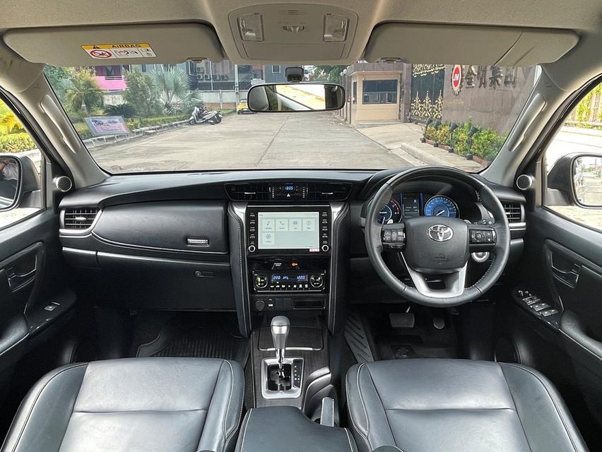 ขาย Toyota Fortuner 2.4G ปี24 10